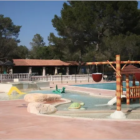Camping Sunissim La Pierre Verte By Locatour Кемпинг