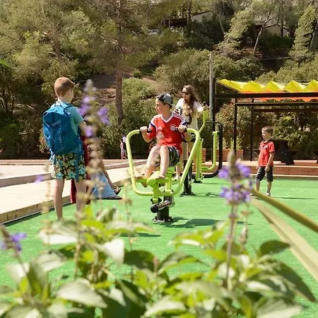 Camping Sunissim La Pierre Verte By Locatour