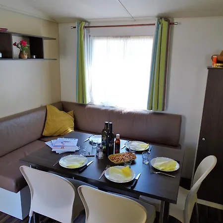 Camping Sunissim La Pierre Verte By Locatour 4*