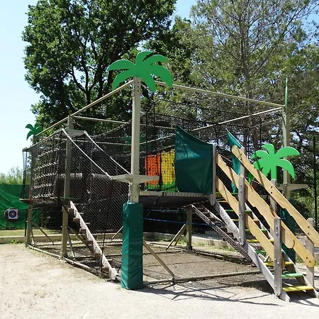 Campsite Camping Sunissim La Pierre Verte By Locatour Frejus